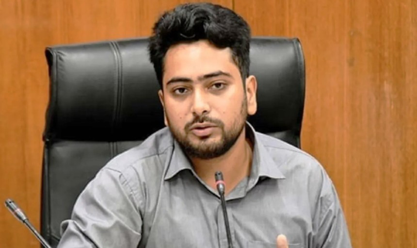 জুলাই শহীদ পরিবারকে এককালীন টাকার পাশাপাশি মাসিক ভাতা ও চাকরির কথা বলা হয়েছে: উপদেষ্টা নাহিদ ইসলাম
